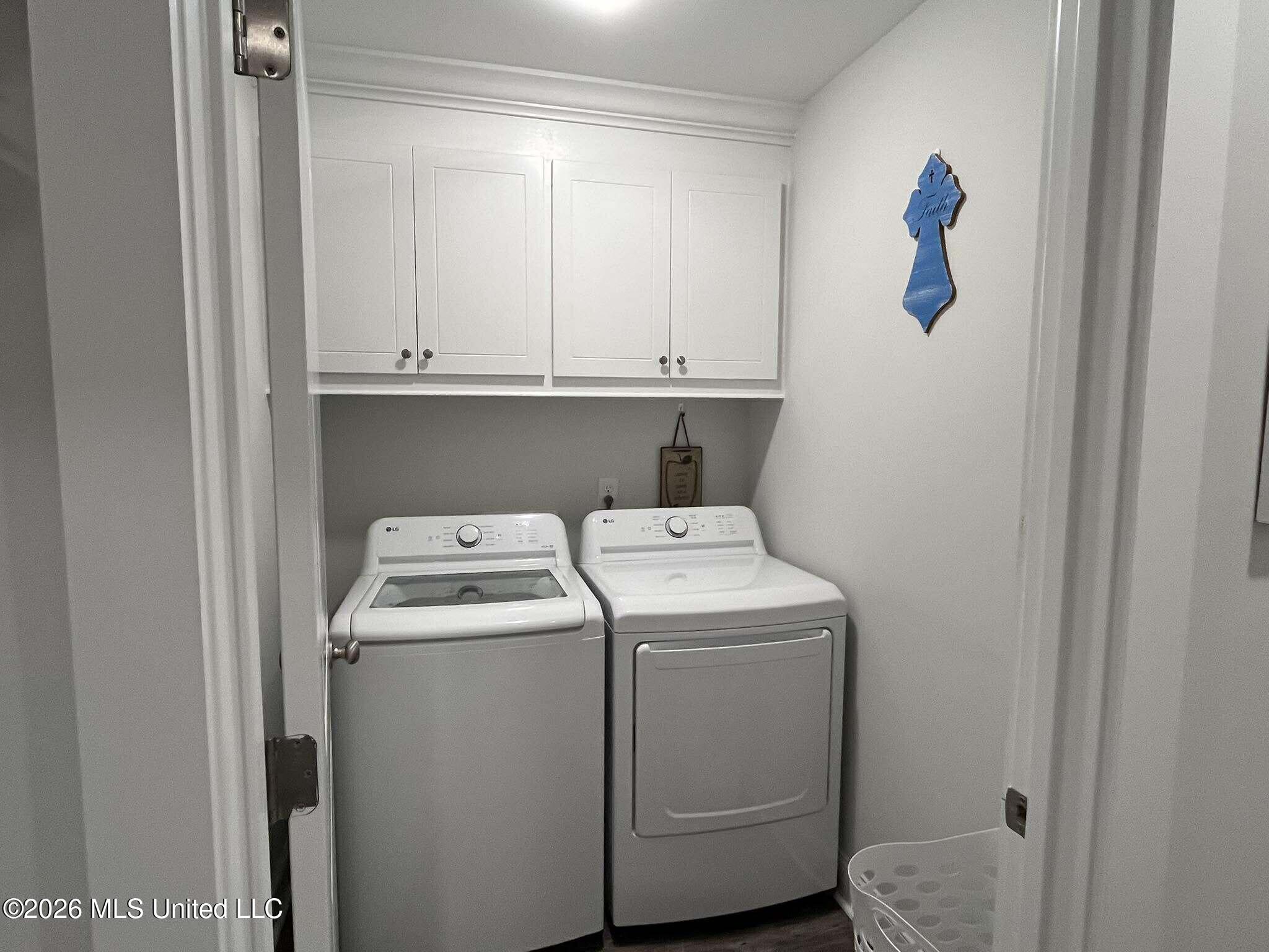 1421 Scr 66 Road Mize, MS 39116 - Photo 19 of 46 Wash Rm off Hallway