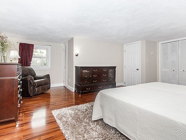 4 Chapman Road Wakefield, MA 01880 - Photo 16 of 25 Gallery Image 16
