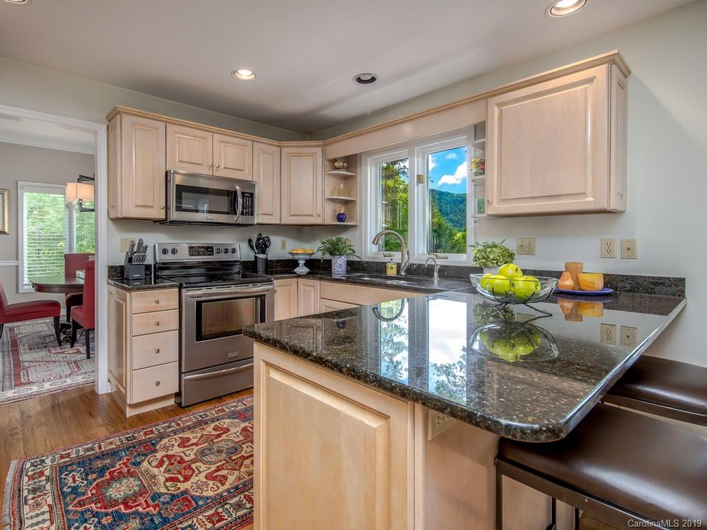 44 Fox Ridge Drive Fletcher, NC 28732 - Photo 4 of 36 Gallery Image 4
