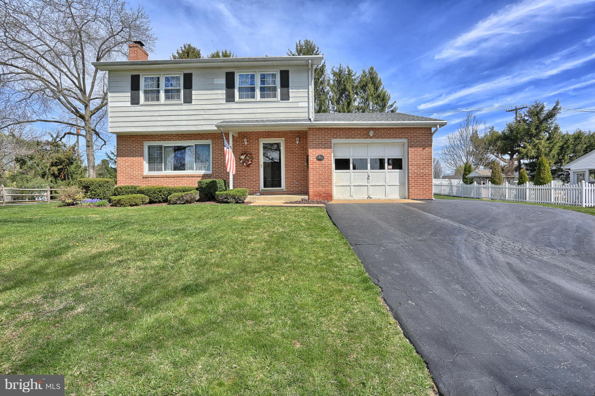 511 Westover Road Shippensburg, PA 17257 - Photo 1 of 30 Exterior (Front)