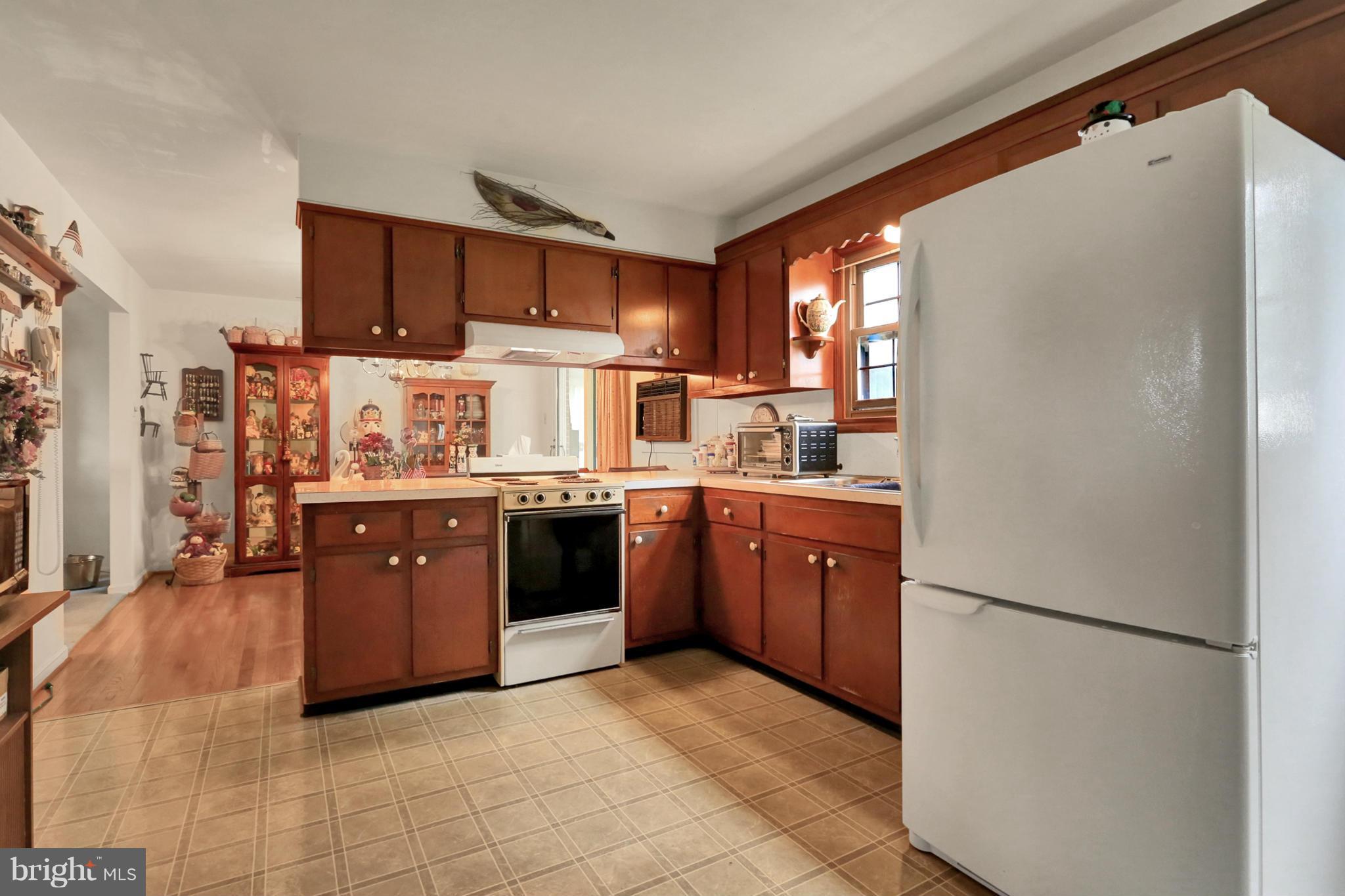 511 Westover Road Shippensburg, PA 17257 - Photo 16 of 30 Kitchen