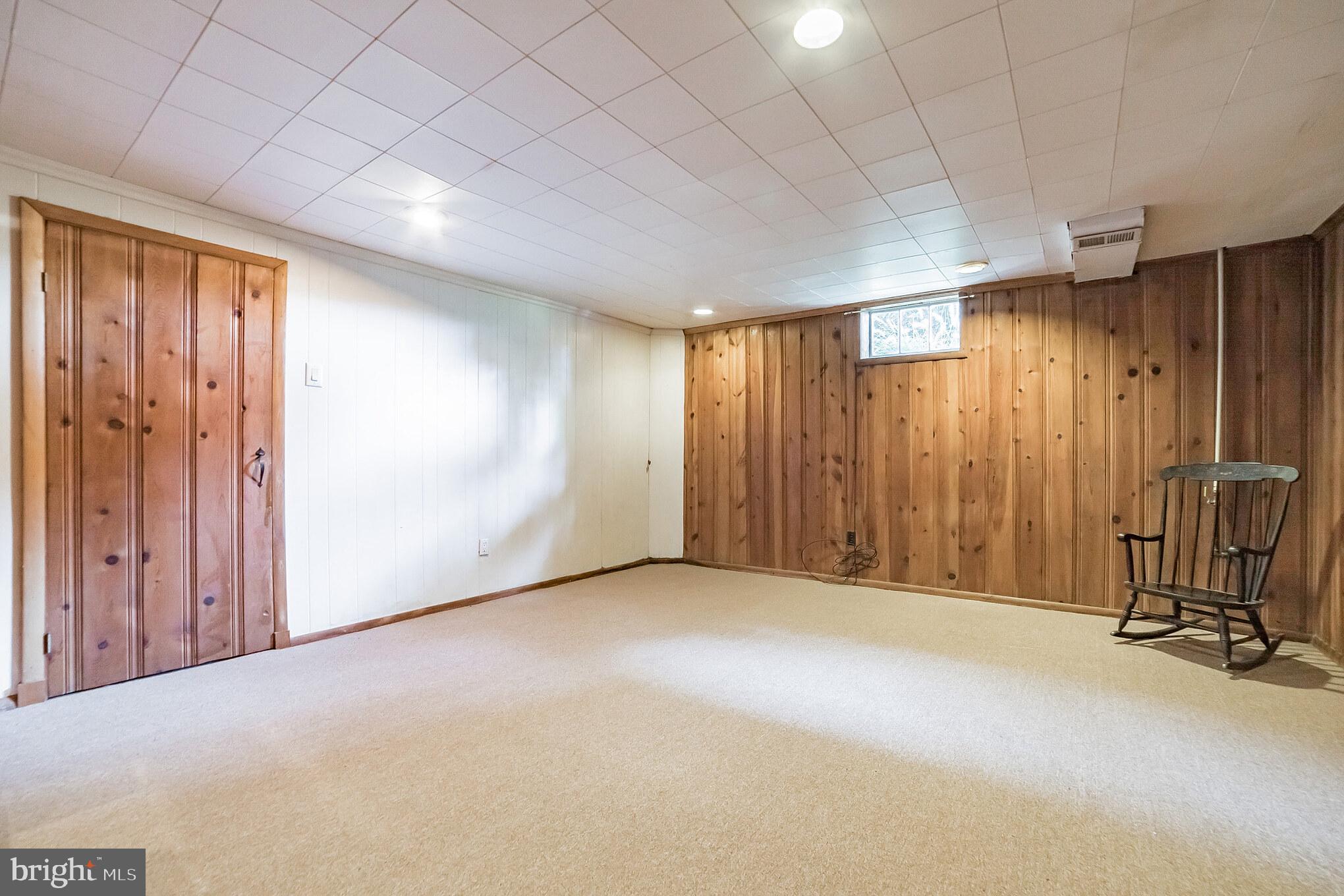 109 Stanmore Road Baltimore, MD 21212 - Photo 21 of 26 Knotty Pine Clubroom