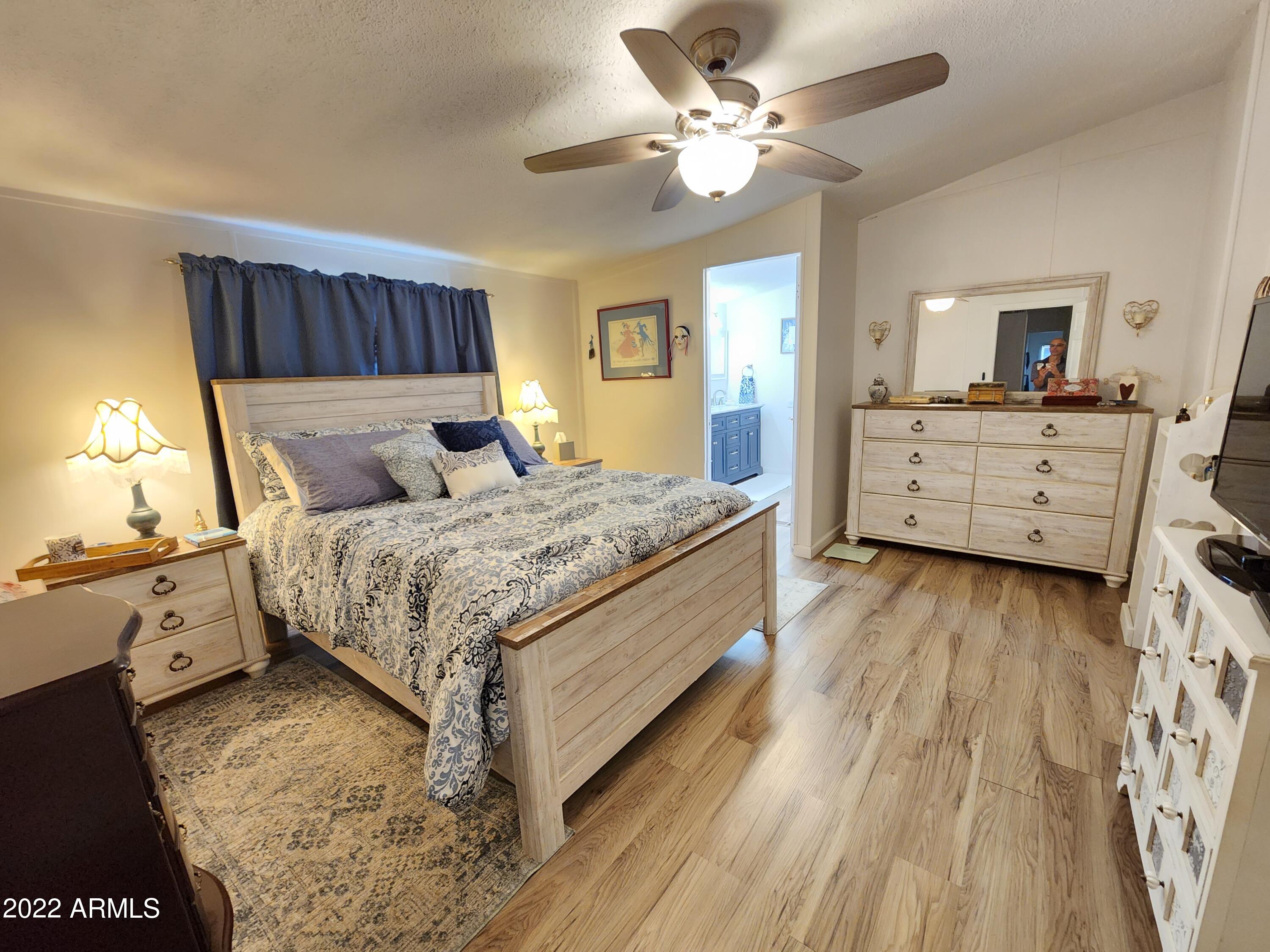16005 North 32nd Street, Unit 157 Phoenix, AZ 85032 - Photo 20 of 57 20221003_144725