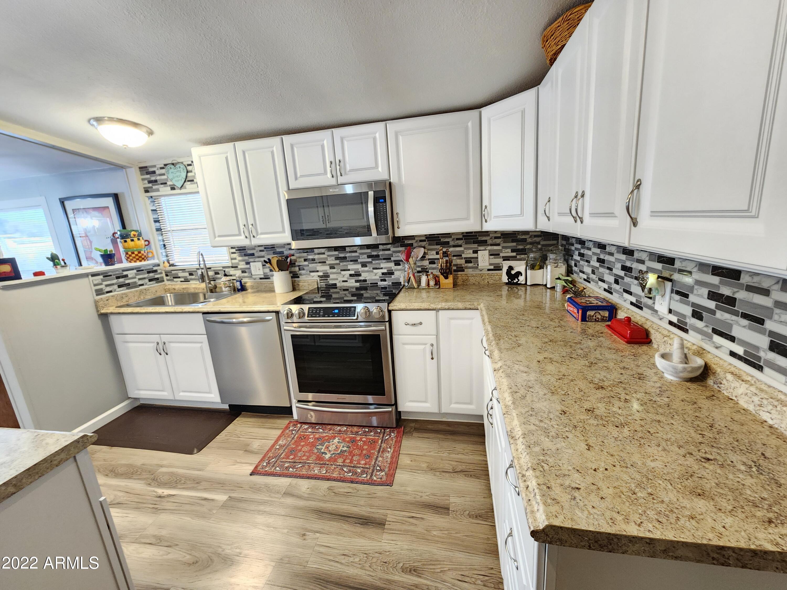 16005 North 32nd Street, Unit 157 Phoenix, AZ 85032 - Photo 7 of 57 20221003_150751