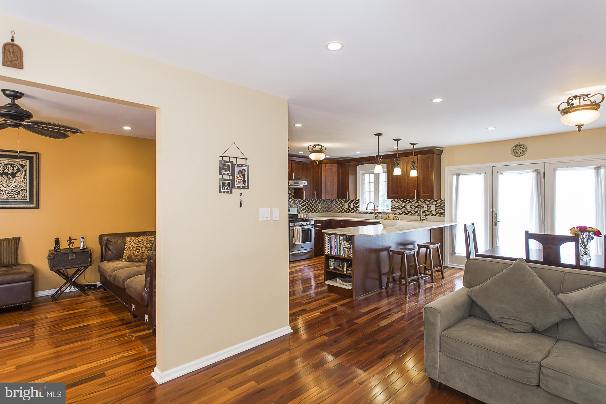 42 Castleton Road Princeton, NJ 08540 - Photo 5 of 21 Living Room