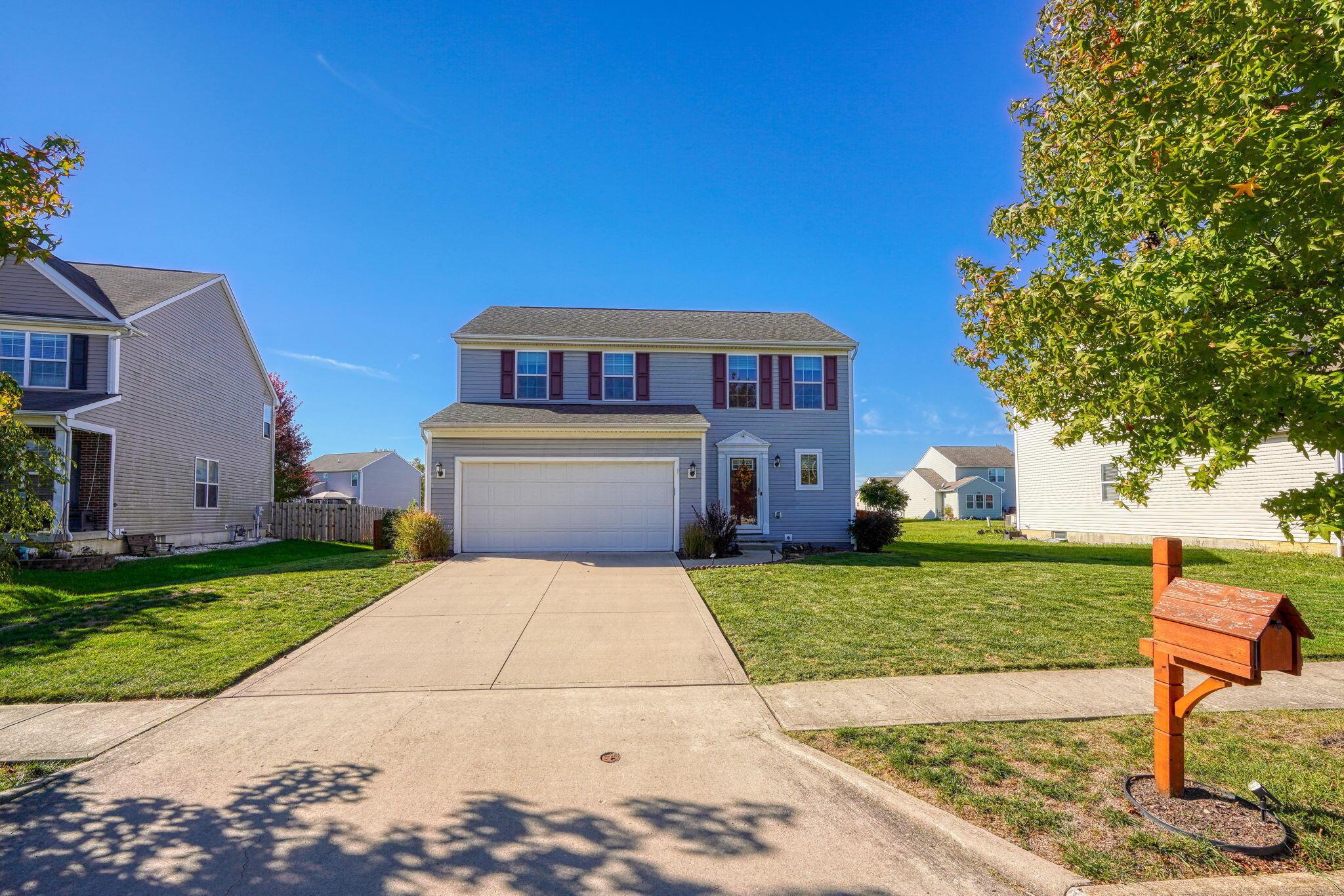 5747 Little Red Rover Street Groveport, OH 43125 - Photo 8 of 47 5747 Little Red Rover St (55)