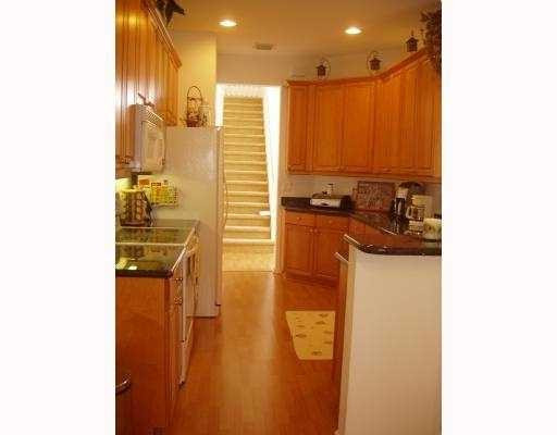 9621 Vineyard Court Boca Raton, FL 33428 - Photo 5 of 6 Kitchen