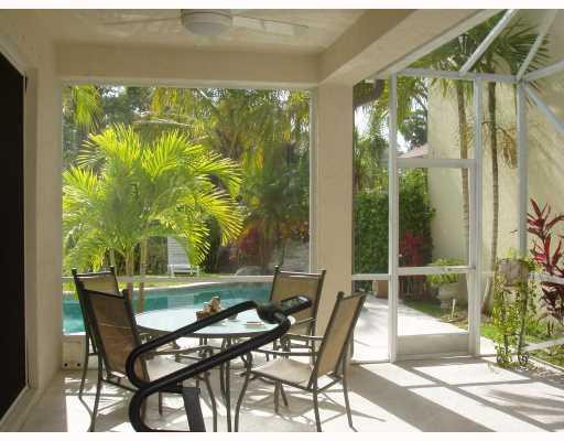 9621 Vineyard Court Boca Raton, FL 33428 - Photo 6 of 6 Patio/Deck