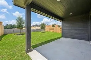 $1,995 | 1913 Oregon White Oak Drive, Conroe, TX 77304