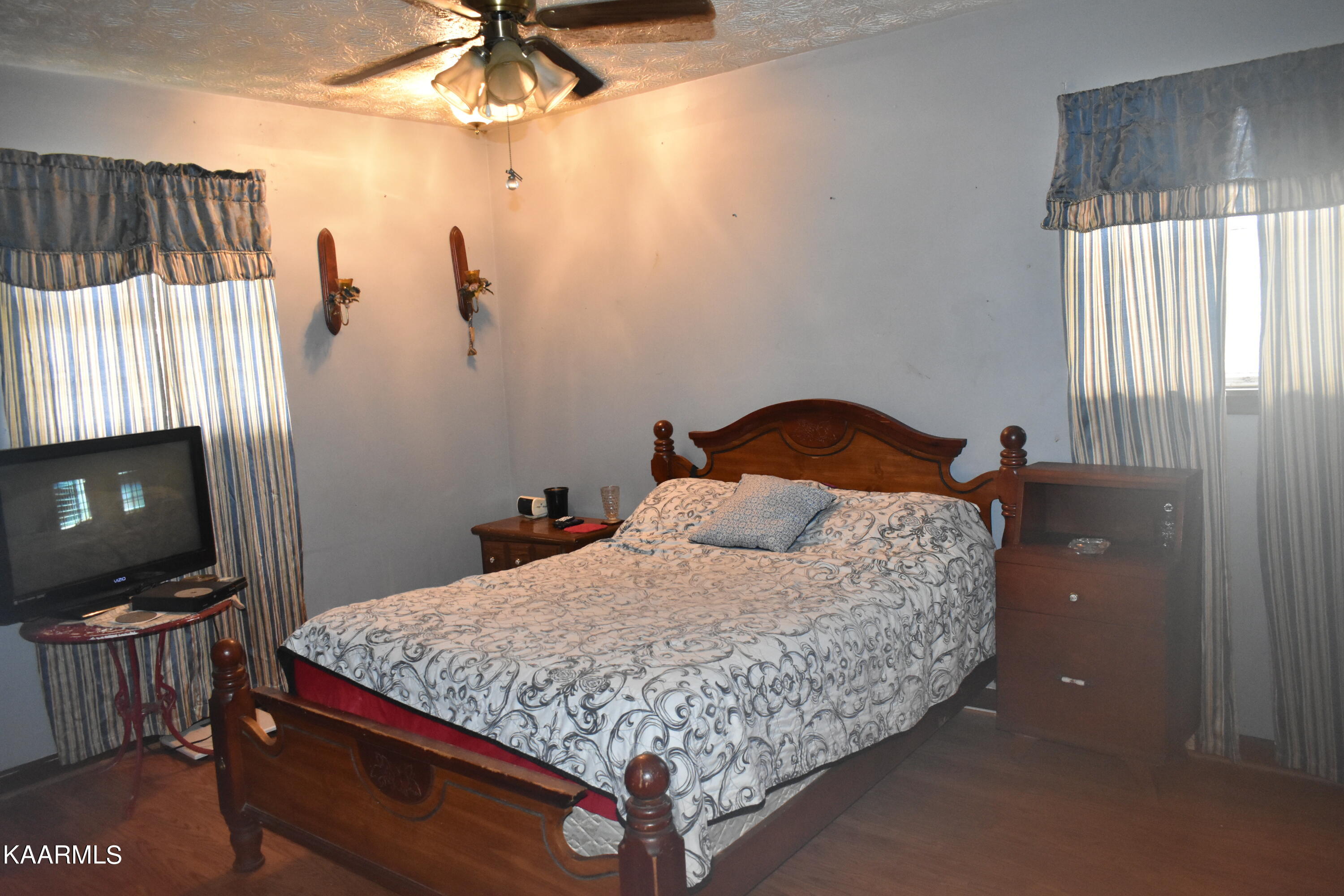 201 Lynnwood Road Middlesboro, KY 40965 - Photo 22 of 33 DSC_5450