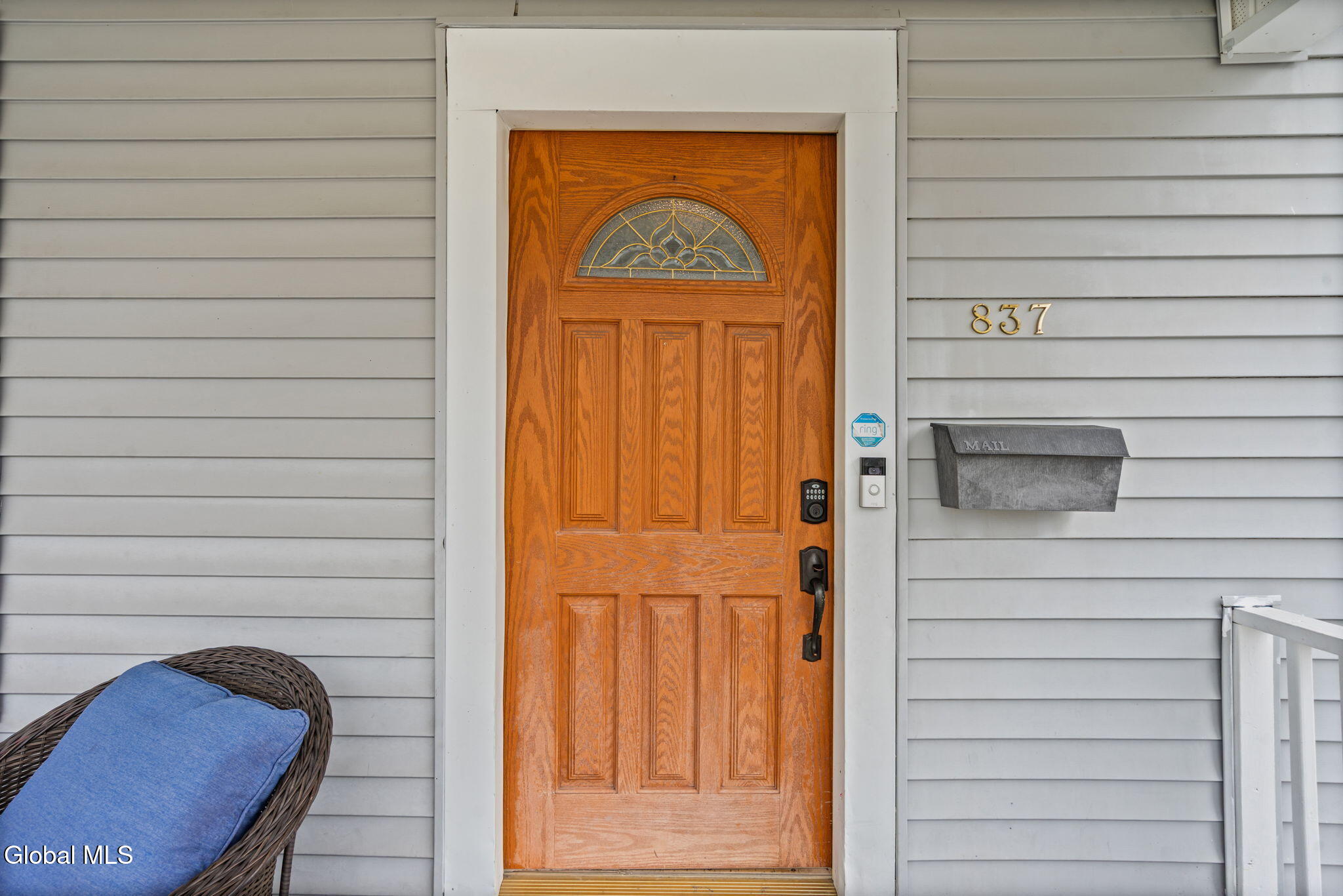 837 Harrison Avenue Schenectady, NY 12306 - Photo 4 of 41 4-web-or-mls-837-harrison-ave