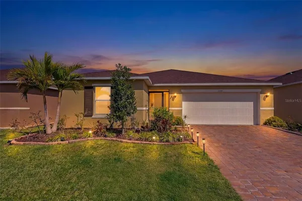 $2,550 | 3558 74th Avenue Circle East, Sarasota, FL 34243