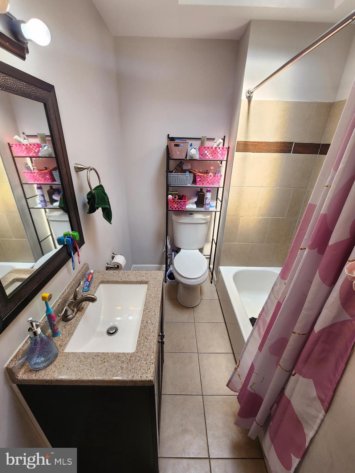 565 Van Kirk Street Philadelphia, PA 19120 - Photo 16 of 32 2nd Floor