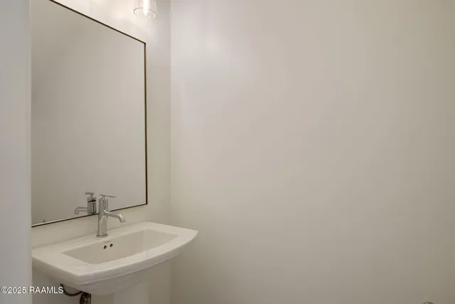 $299,000 | 1510 Kaliste Saloom Road, Unit 302, Lafayette, LA 70508