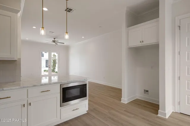 $299,000 | 1510 Kaliste Saloom Road, Unit 302, Lafayette, LA 70508