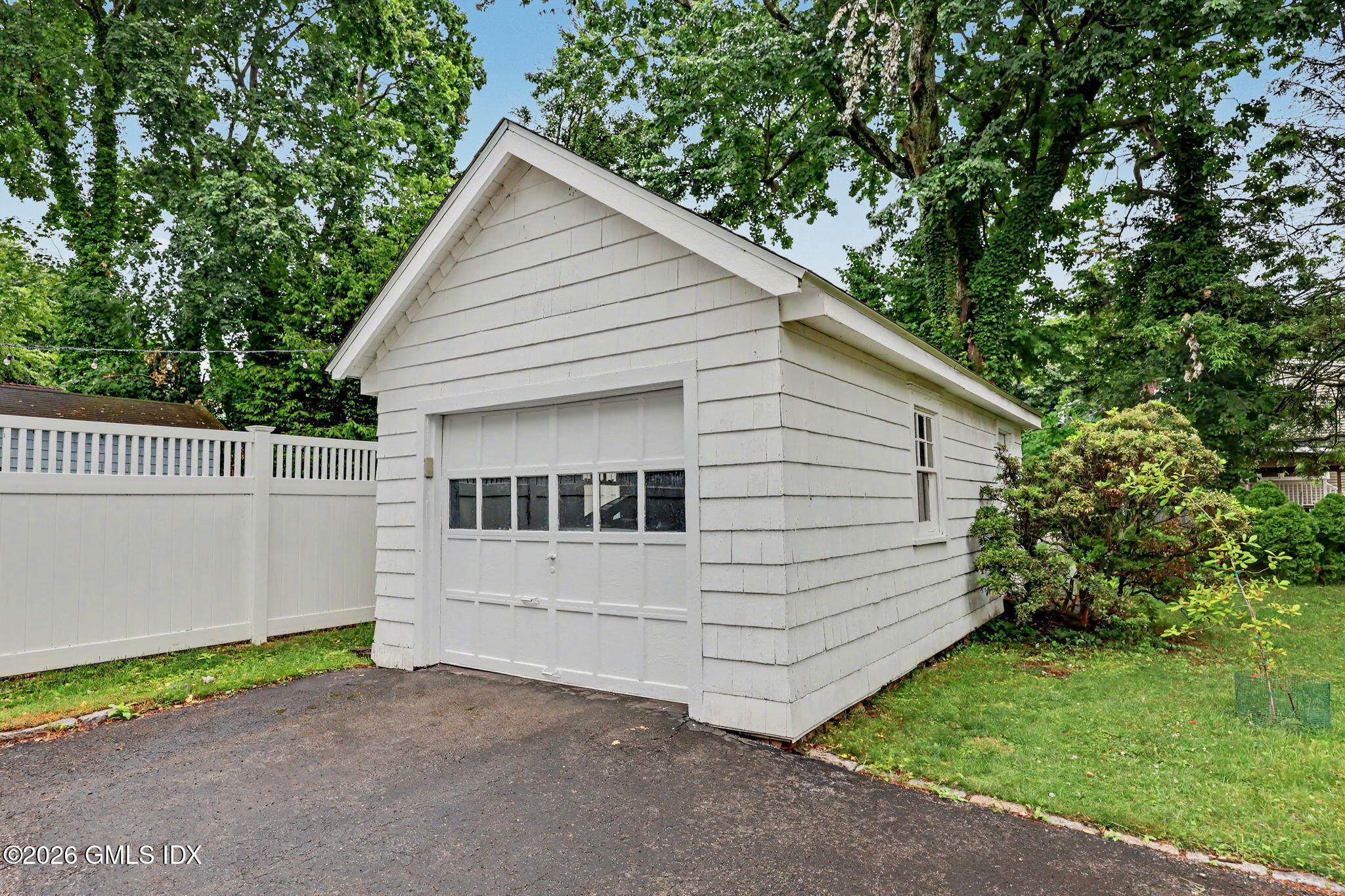 31 Hassake Road Old Greenwich, CT 06870 - Photo 14 of 21 One car garage