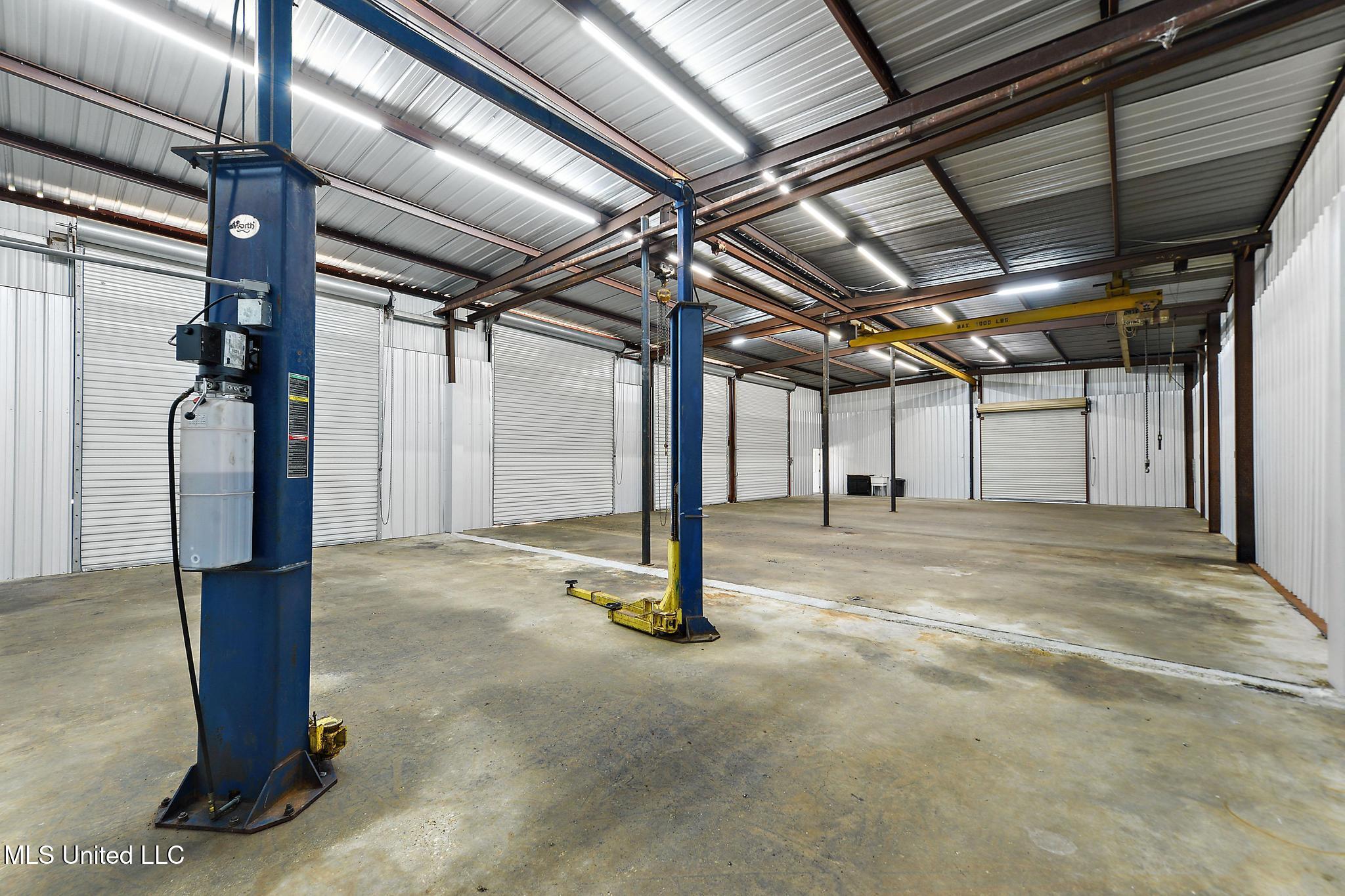 2218 Twin Creek Road Lucedale, MS 39452 - Photo 13 of 27 014