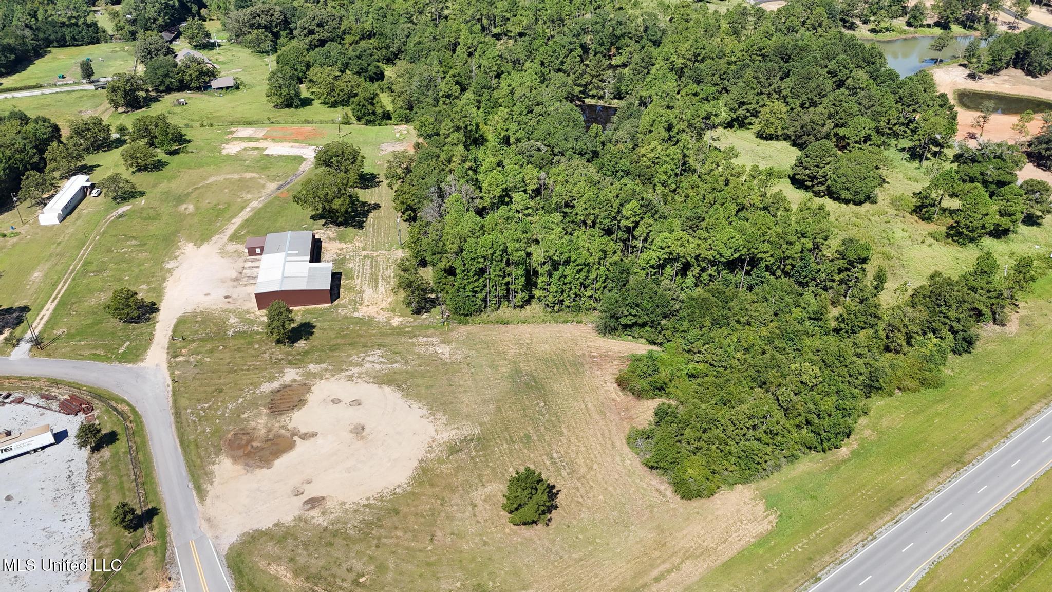 2218 Twin Creek Road Lucedale, MS 39452 - Photo 2 of 27 023
