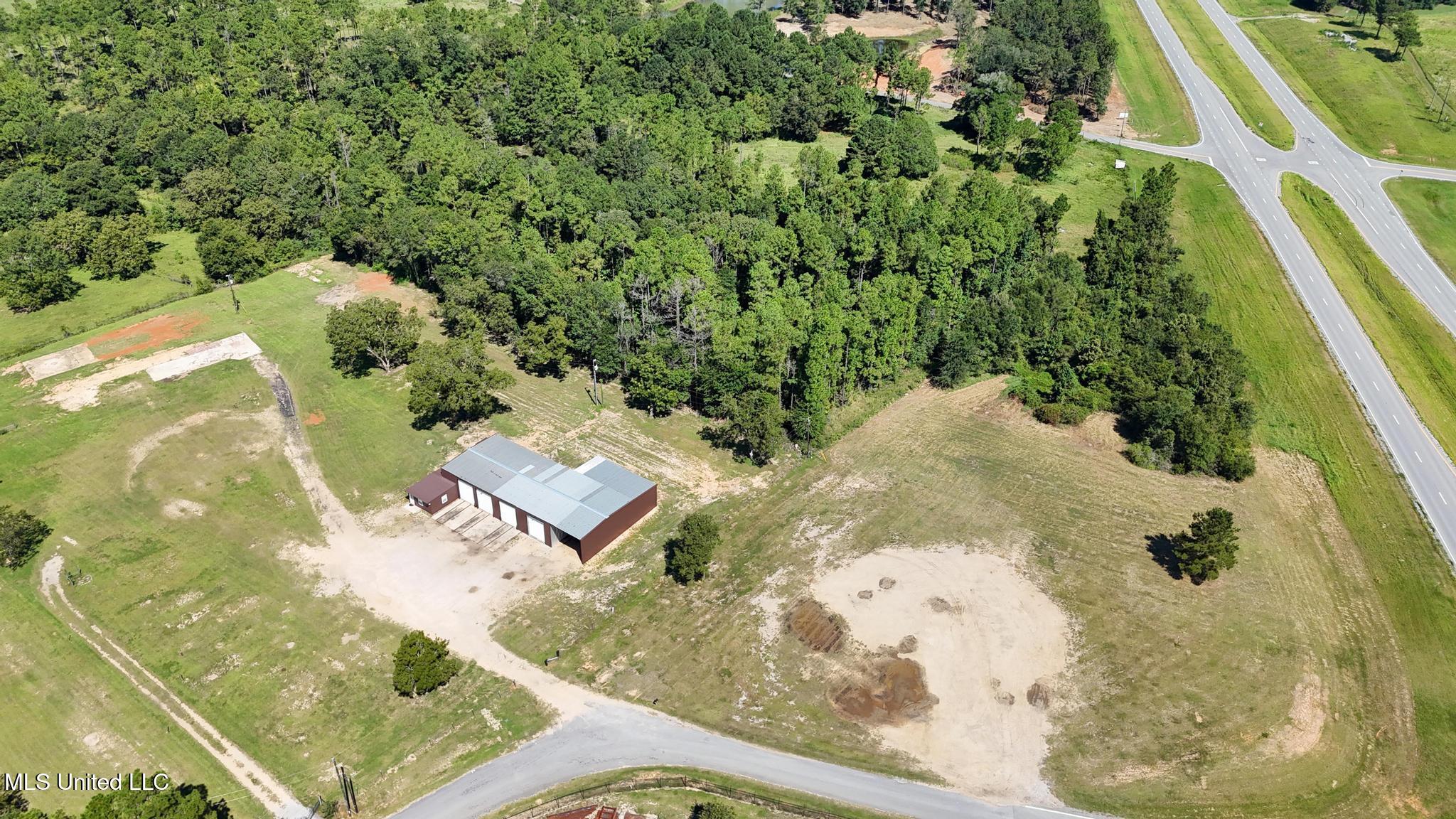 2218 Twin Creek Road Lucedale, MS 39452 - Photo 4 of 27 021