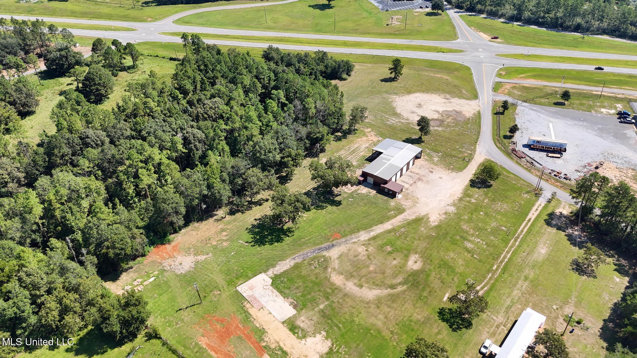 2218 Twin Creek Road Lucedale, MS 39452 - Photo 10 of 27 019