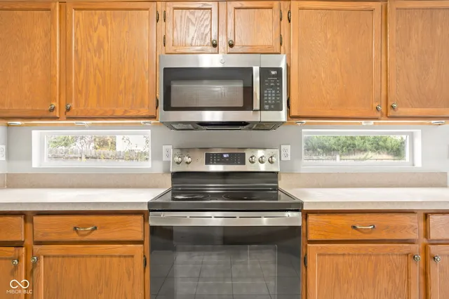 $290,000 | 9989 Worthington Boulevard, Fishers, IN 46038