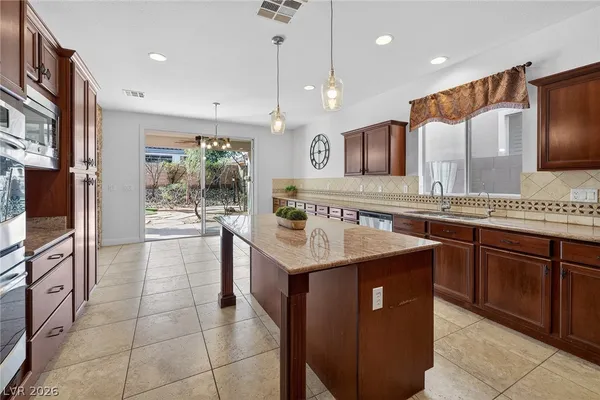 $3,980 | 1149 Oberlin Court, Las Vegas, NV 89135