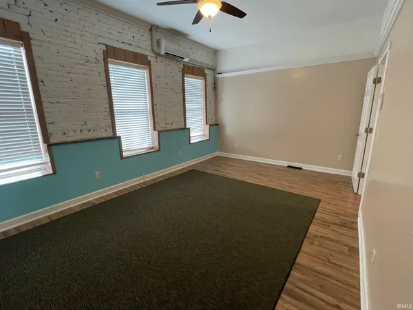 $975 | 1202 West Main Street, Unit 201, Fort Wayne, IN 46808