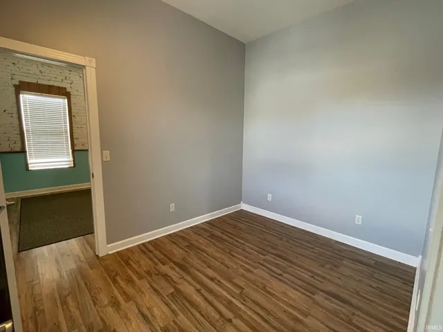 $975 | 1202 West Main Street, Unit 201, Fort Wayne, IN 46808