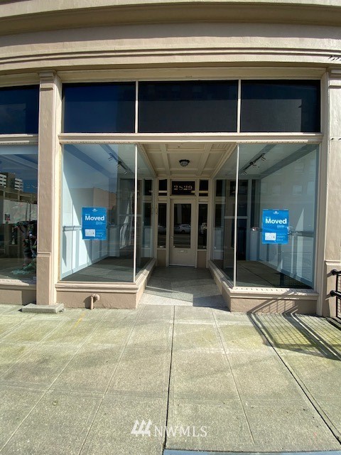 2829 Rockefeller Avenue Everett, WA 98201 - Photo 4 of 11