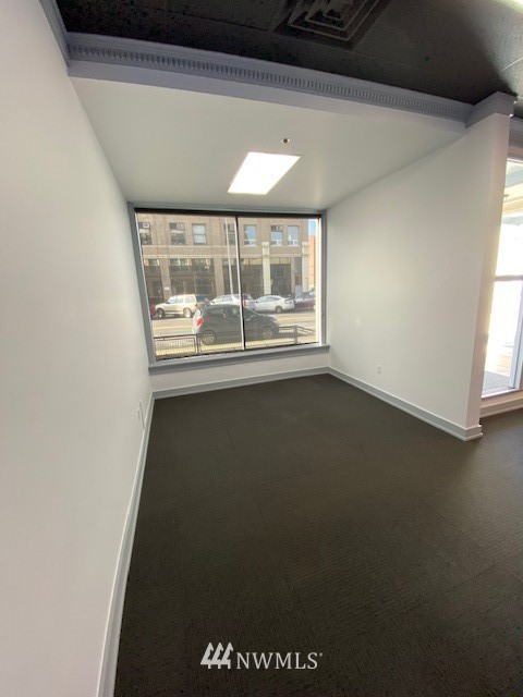 2829 Rockefeller Avenue Everett, WA 98201 - Photo 7 of 11