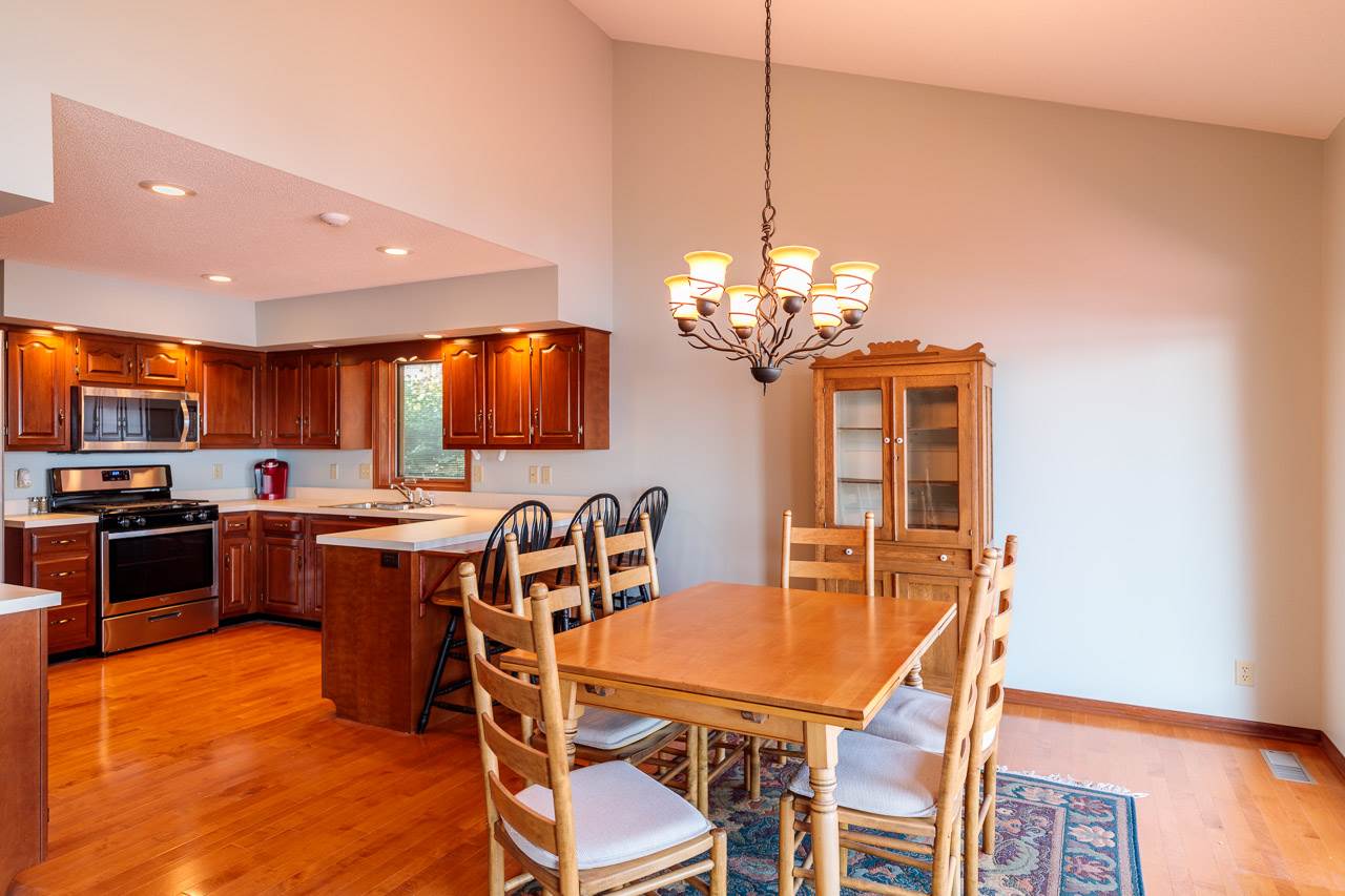 8710 East Hatchery Road Syracuse, IN 46567 - Photo 14 of 36 Gallery Image 14