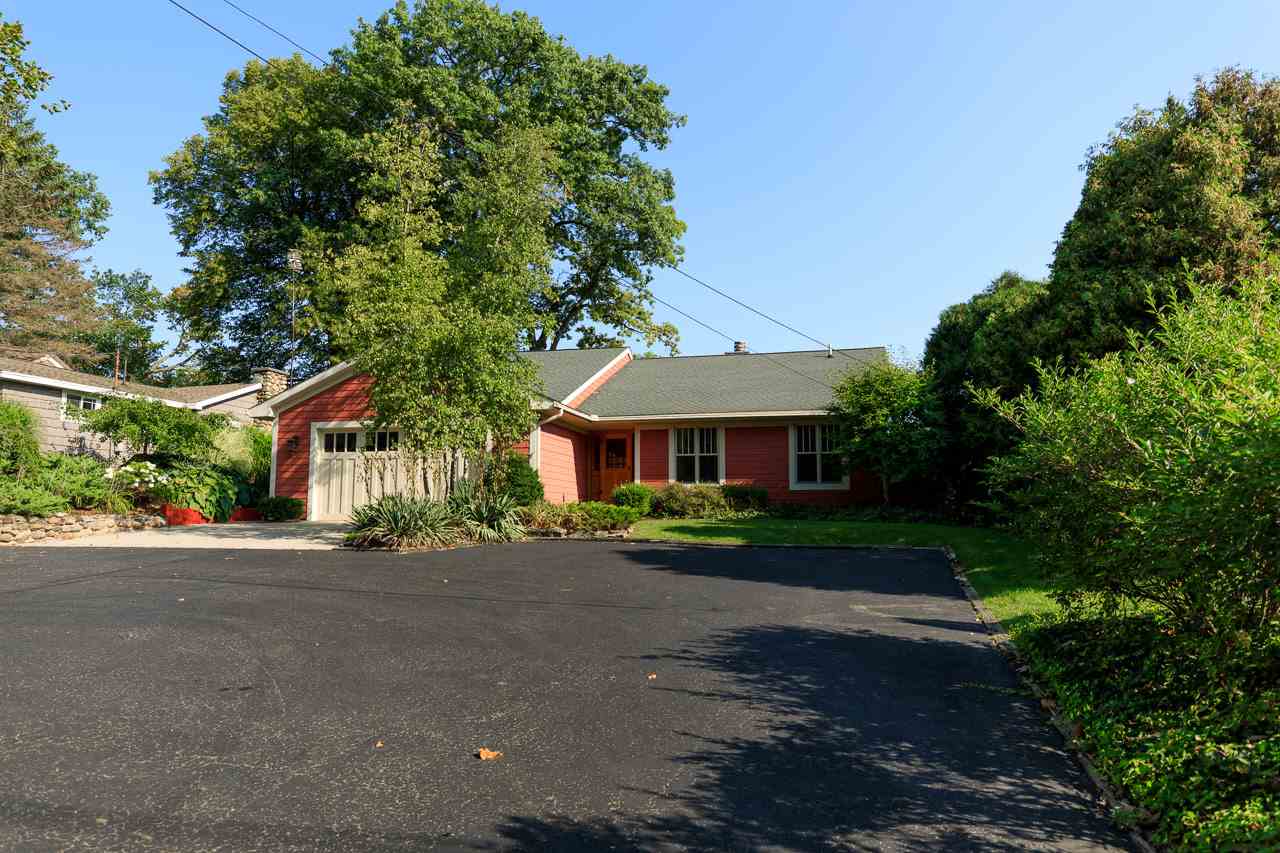 8710 East Hatchery Road Syracuse, IN 46567 - Photo 32 of 36 Gallery Image 32