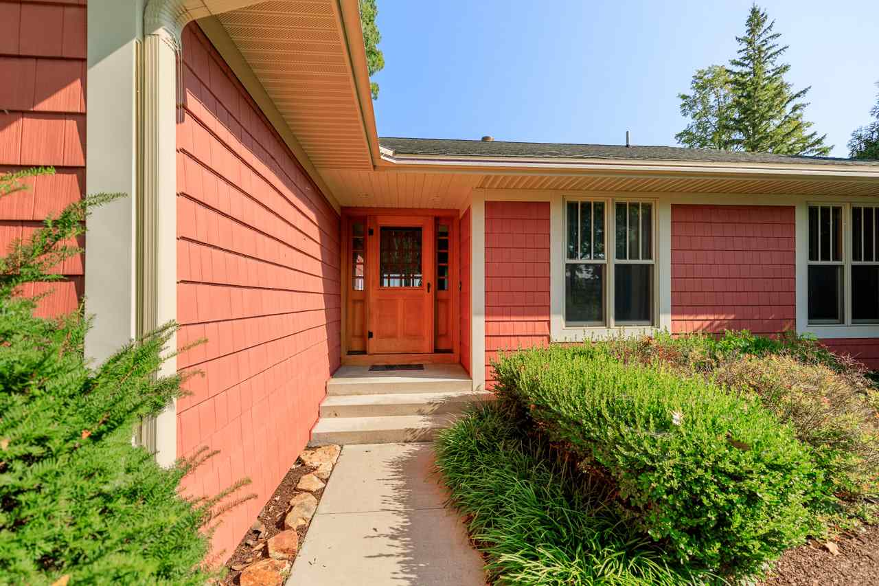 8710 East Hatchery Road Syracuse, IN 46567 - Photo 6 of 36 Gallery Image 6
