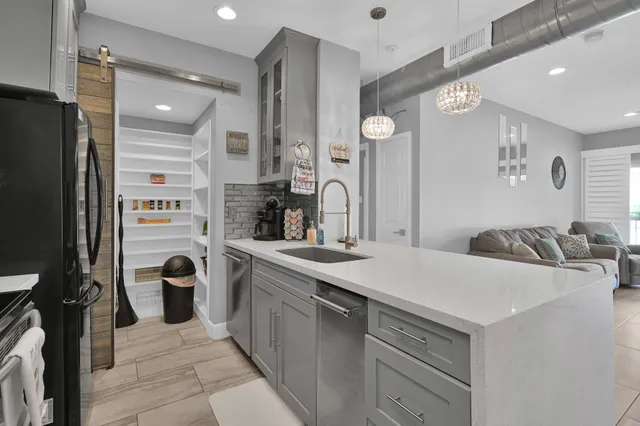 $305,000 | 12800 Melville Drive, Unit B110, Montgomery, TX 77356