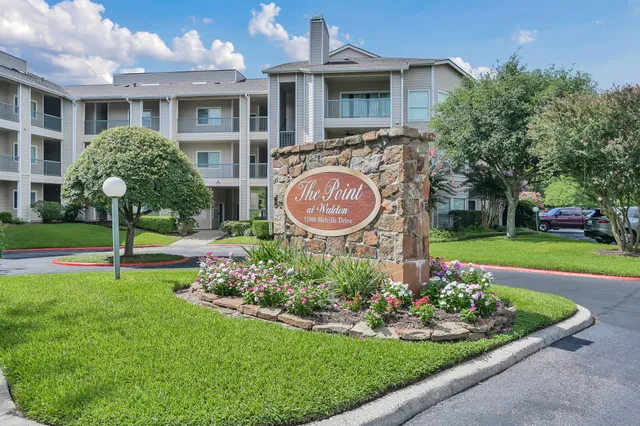 $305,000 | 12800 Melville Drive, Unit B110, Montgomery, TX 77356