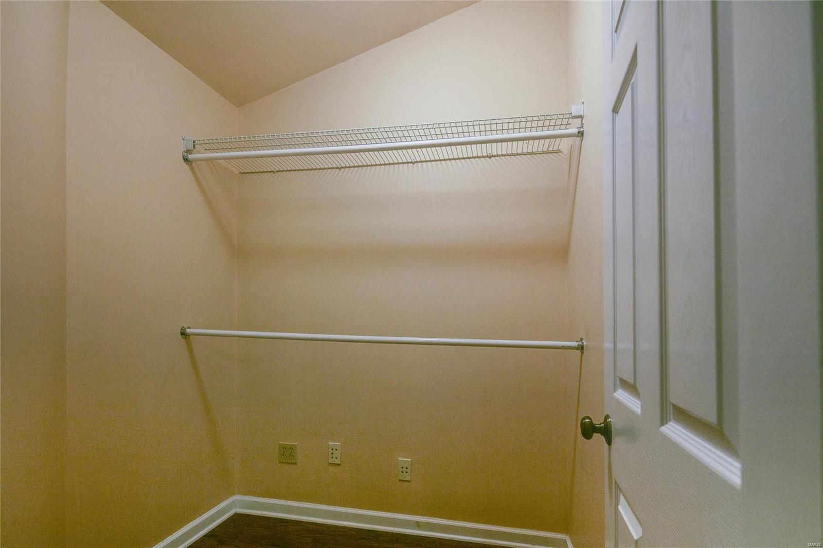 12245 Robyn Road St. Louis, MO 63127 - Photo 13 of 22