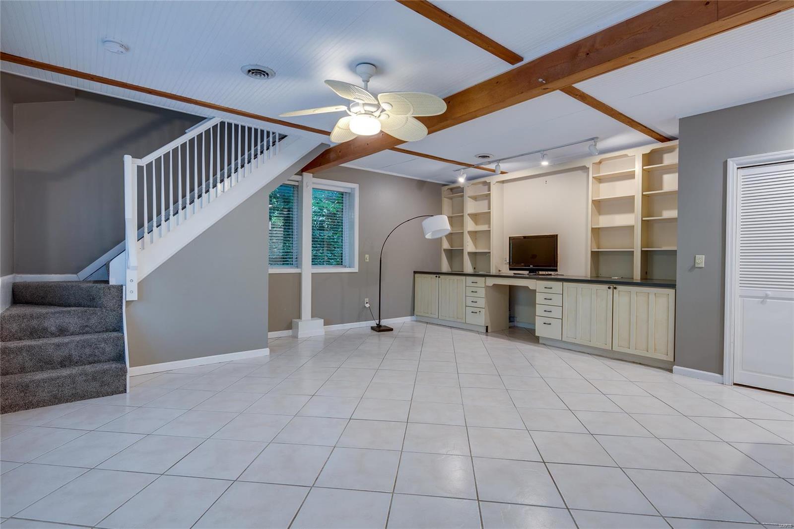 12245 Robyn Road St. Louis, MO 63127 - Photo 3 of 22