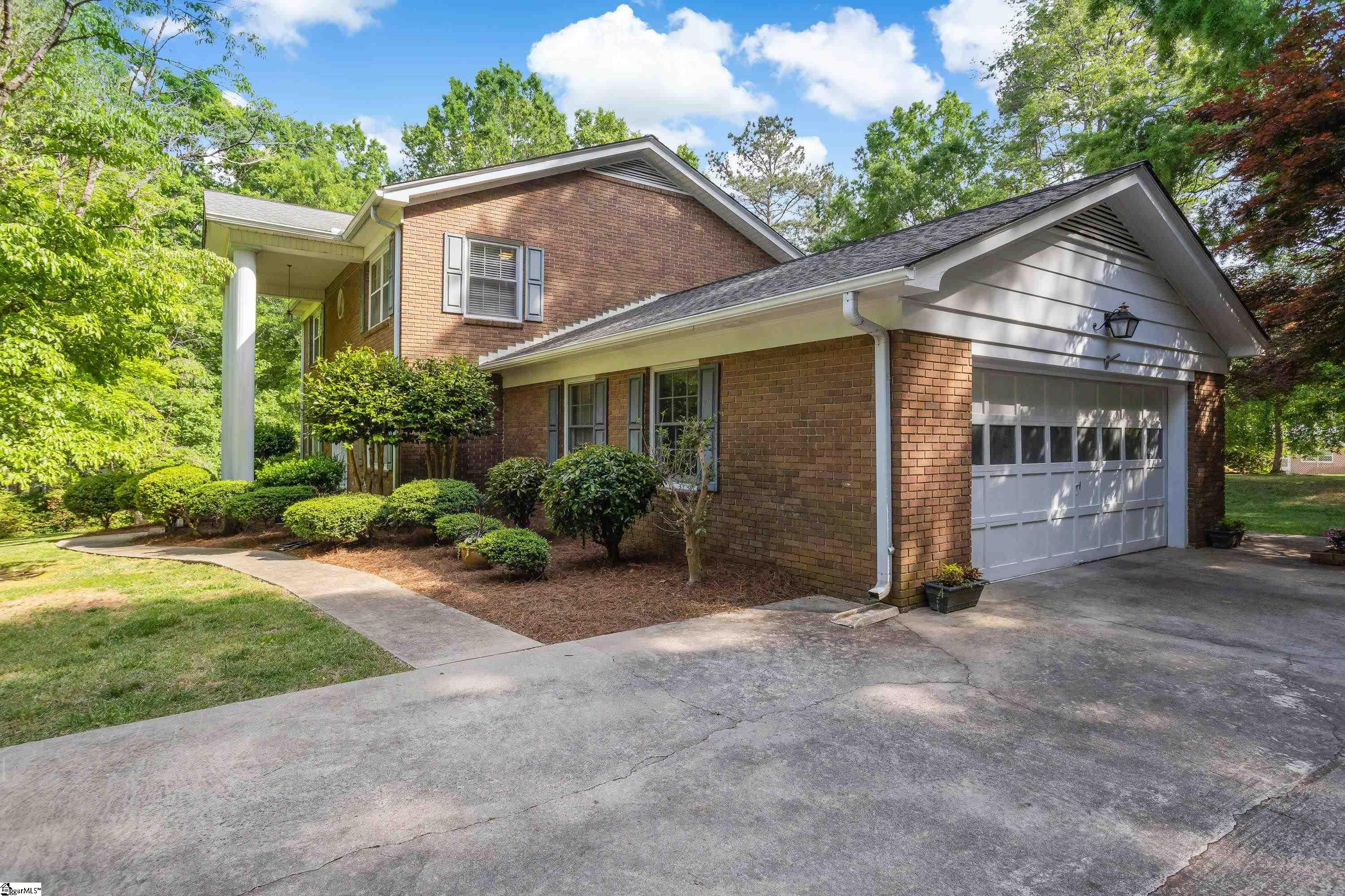 103 Spring Drive Belton, SC 29627 - Photo 2 of 36 Gallery Image 2
