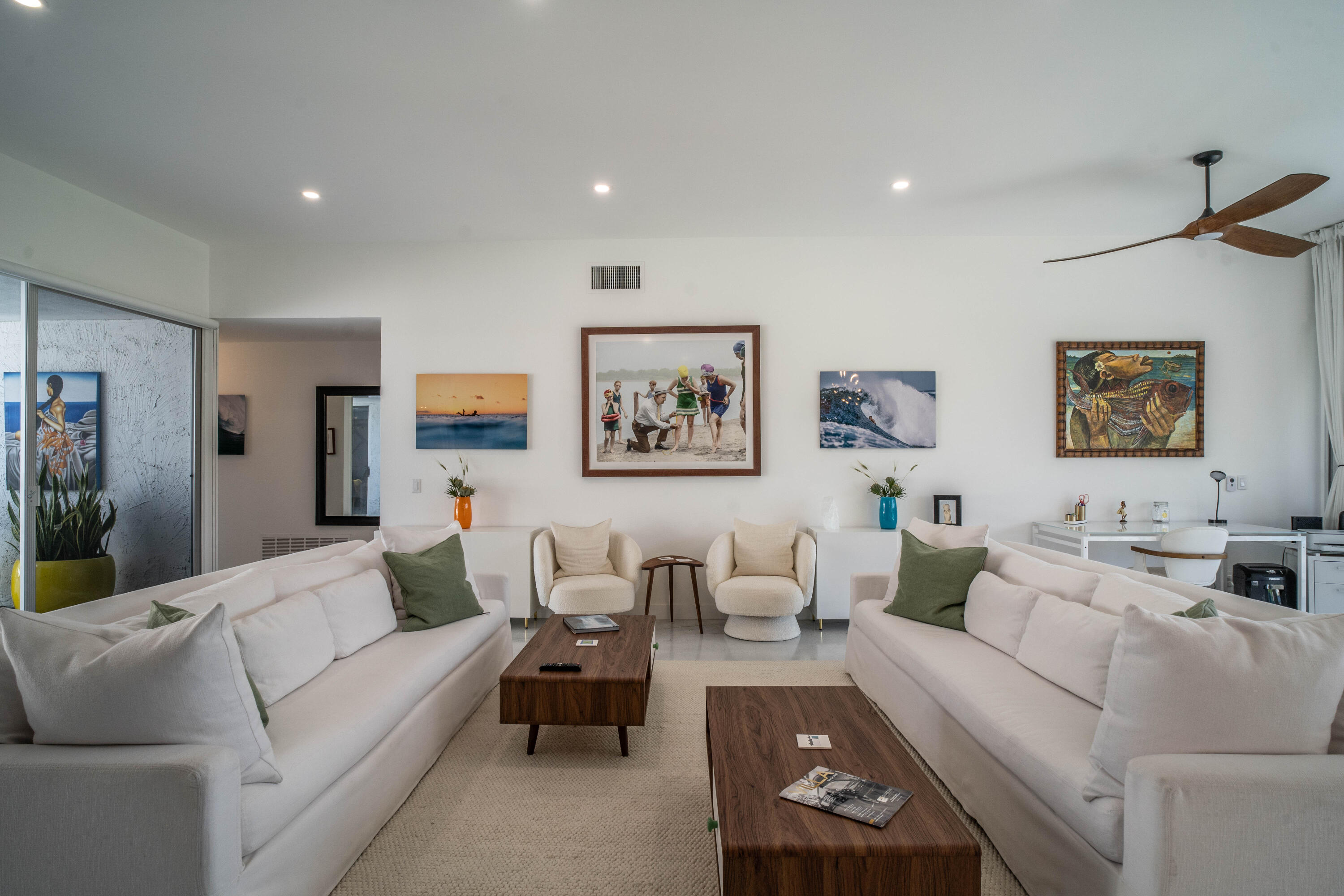 45705 Pawnee Road Indian Wells, CA 92210 - Photo 5 of 68 Bright and Light Living Spaces