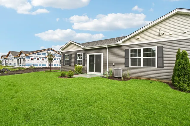 $314,990 | 6477 Juniper Drive, Wonder Lake, IL 60097