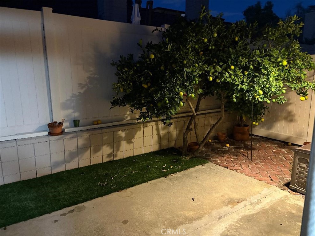 5945 Armaga Spring Road, Unit B Rancho Palos Verdes, CA 90275 - Photo 9 of 11 a view of a backyard