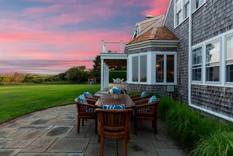 $10,900,000 | 40 Low Beach Road, Nantucket, MA 02554