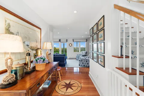 $10,900,000 | 40 Low Beach Road, Nantucket, MA 02554