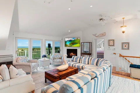 $10,900,000 | 40 Low Beach Road, Nantucket, MA 02554