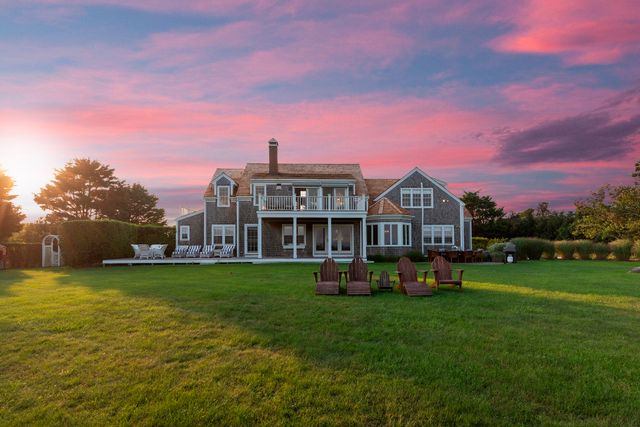 $10,900,000 | 40 Low Beach Road, Nantucket, MA 02554