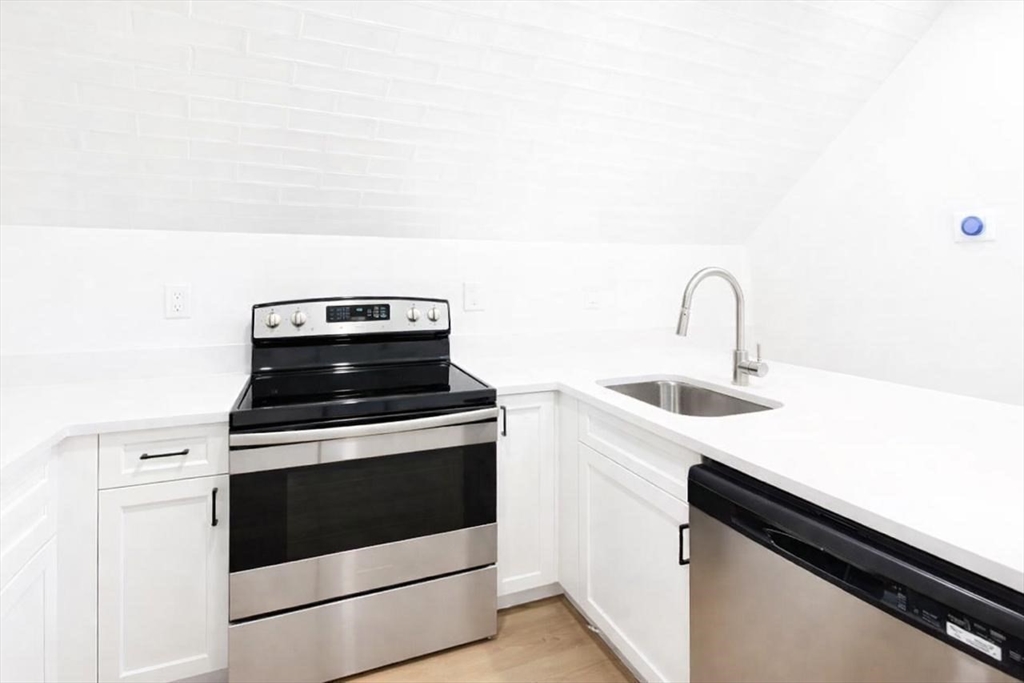 46 Ridgemont Street, Unit 3 Boston, MA 02134 - Photo 3 of 8