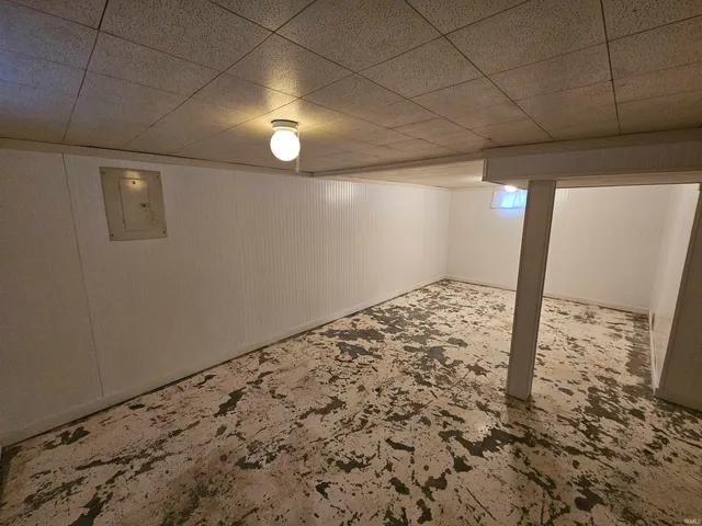 $159,900 | 862 Ridgeway Avenue, Vincennes, IN 47591