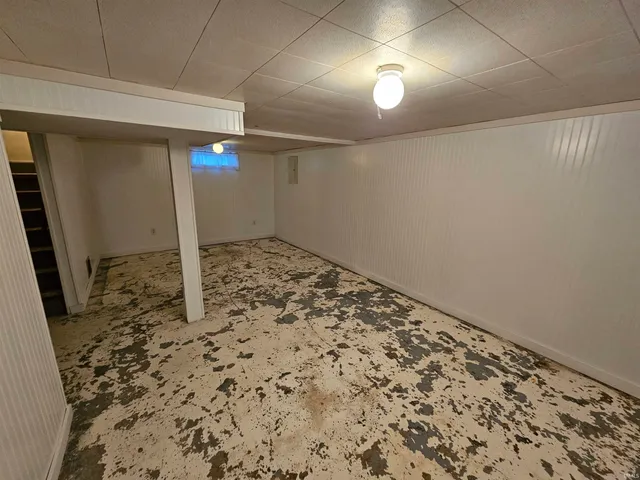 $159,900 | 862 Ridgeway Avenue, Vincennes, IN 47591