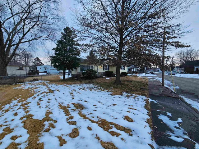 $159,900 | 862 Ridgeway Avenue, Vincennes, IN 47591