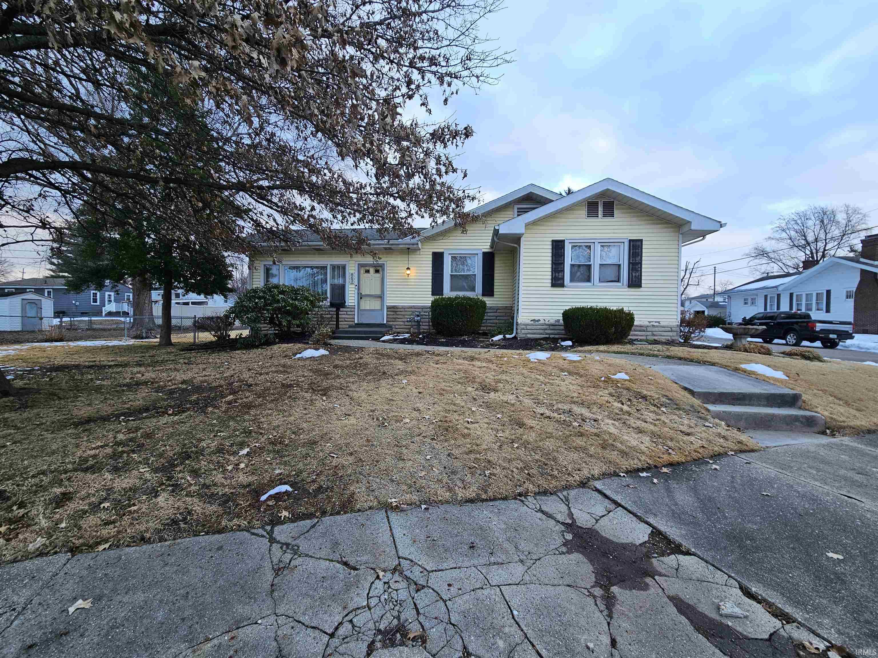 862 Ridgeway Avenue Vincennes, IN 47591 - Photo 10 of 19